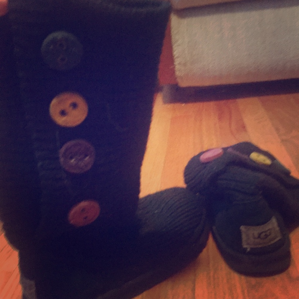 Ugg Australia cardy with colorful buttons 4